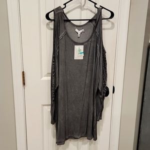 Casual open shoulder top